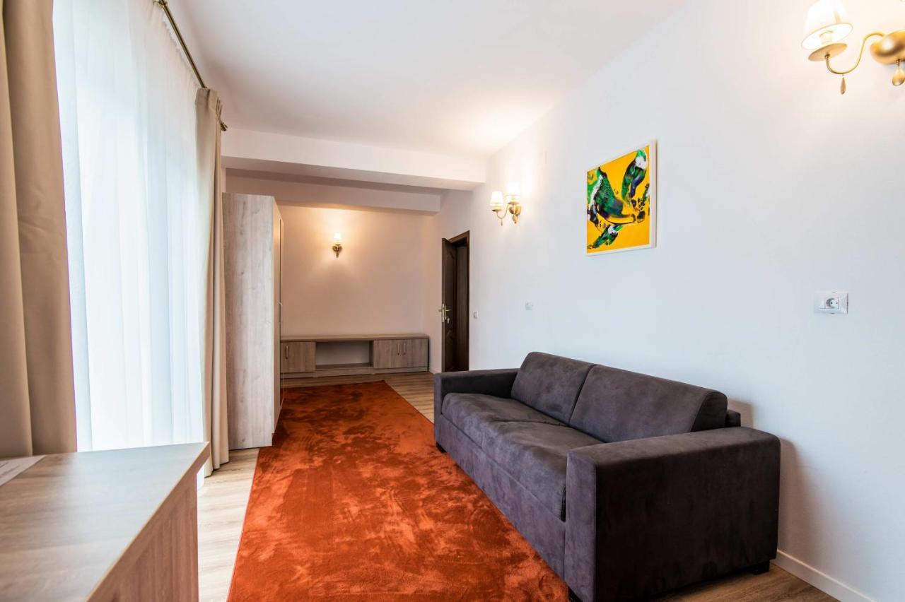 Hotel Class Brezoi Eksteriør billede